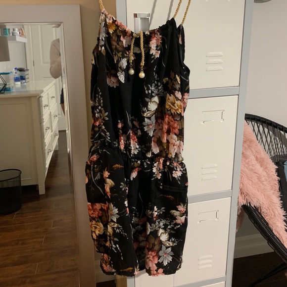 Floral Romper - Picture 2 of 2